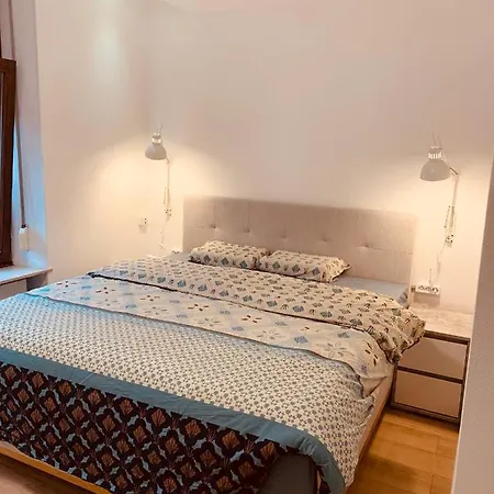 Alloggio in famiglia In Beggen House - In *